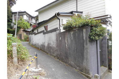 様々な薬剤の中から最適なものを選びます