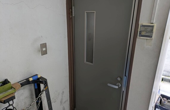 扉交換 | 施工実績 | 京都府のリフォームなら㈱タカミ工務店