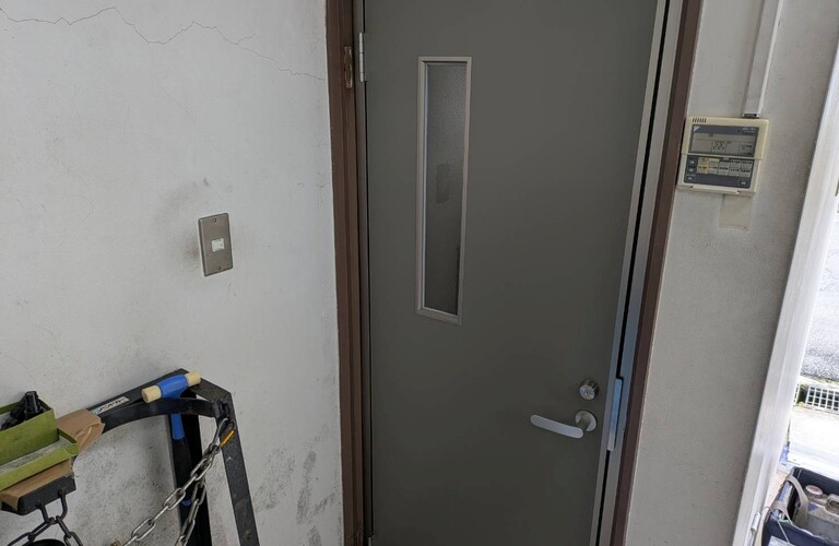 扉交換 | 施工実績 | 京都府のリフォームなら㈱タカミ工務店